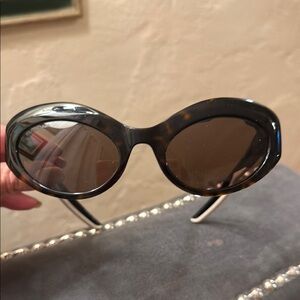 Balenciaga Elegant Black Sunglasses